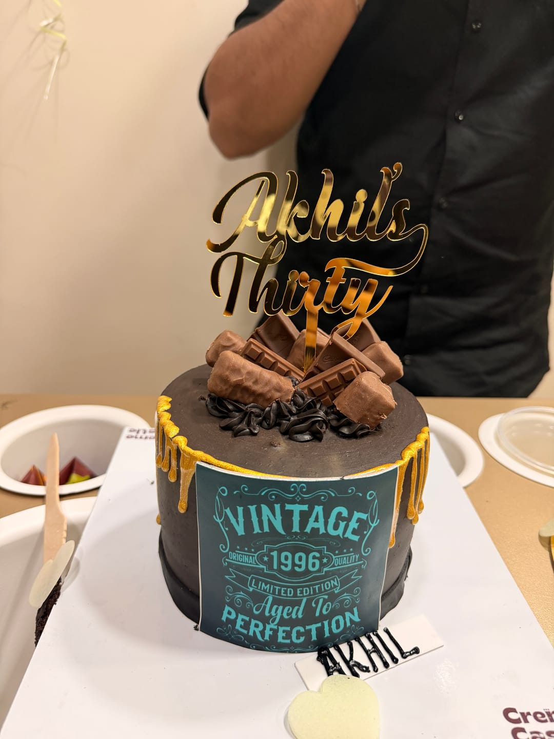 Customer photo review of Gold drip birthday cake
