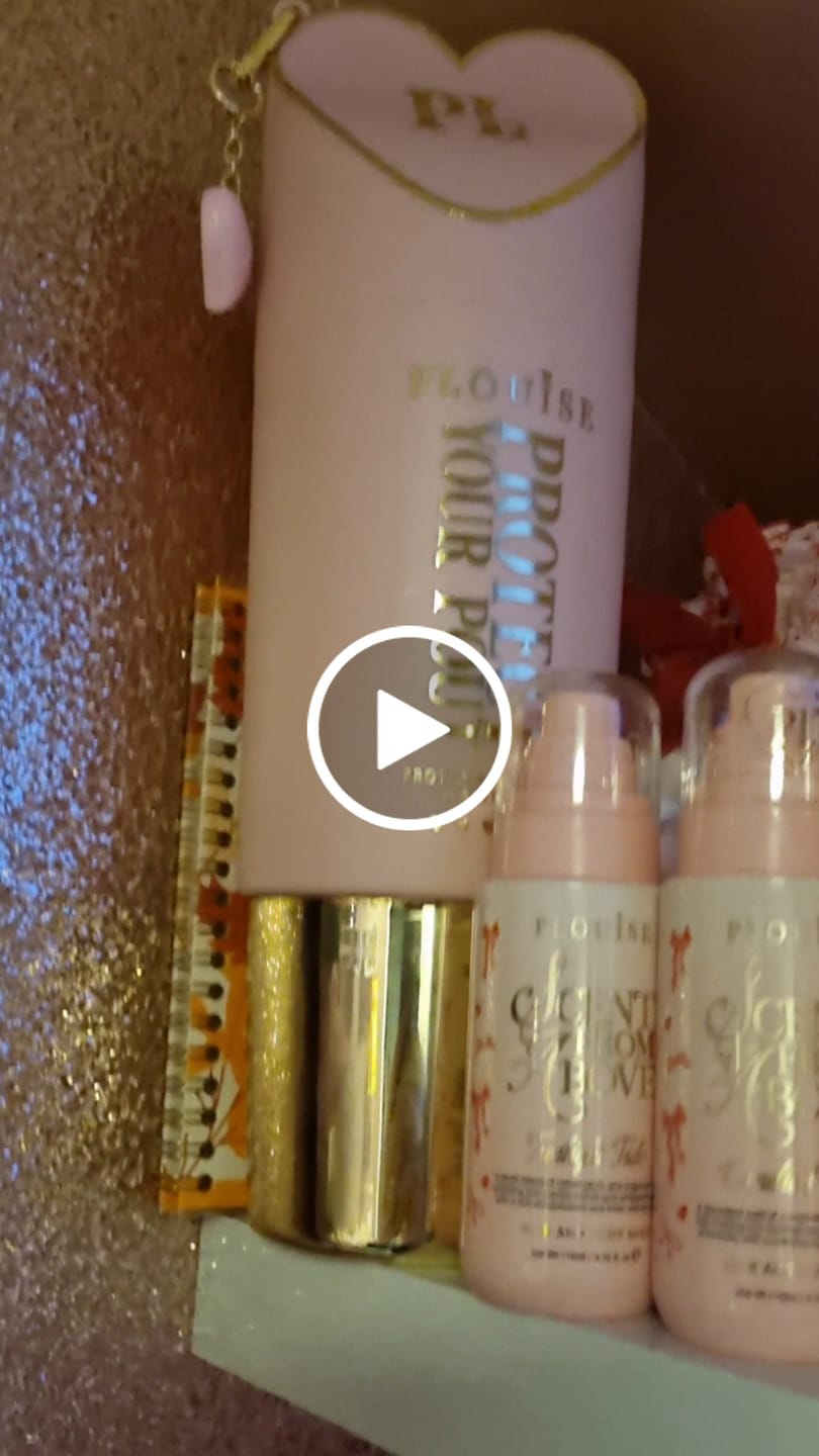 Customer video review of Protect Your Pout Lip Conditioner XL Gift Set