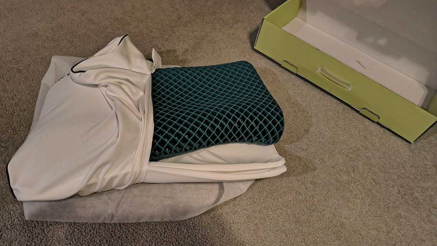 Customer photo review of Onyx AeroMatrix™ Pillow