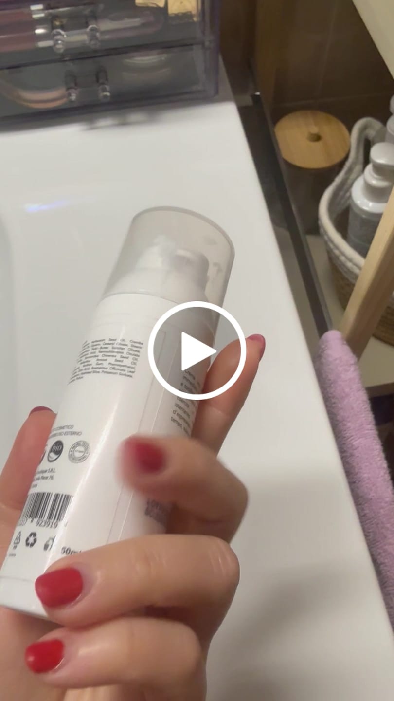 Customer video review of Crema Viso Lifting Istantaneo