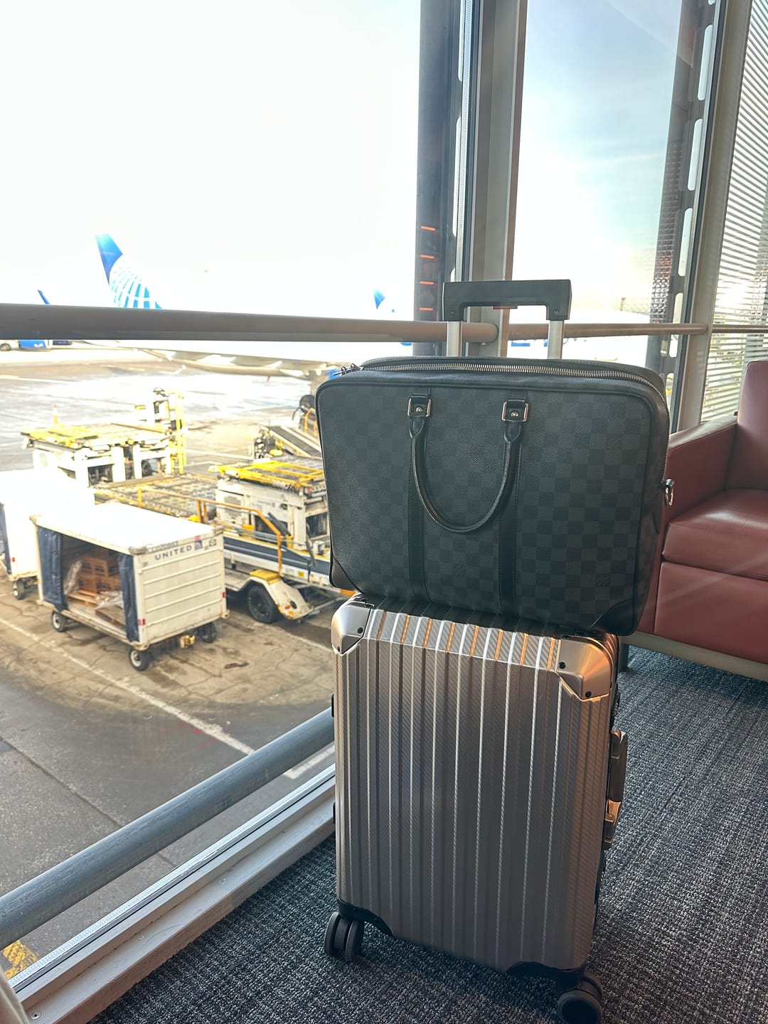 Customer photo review of TREVA Aluminum Suitcase Champagne