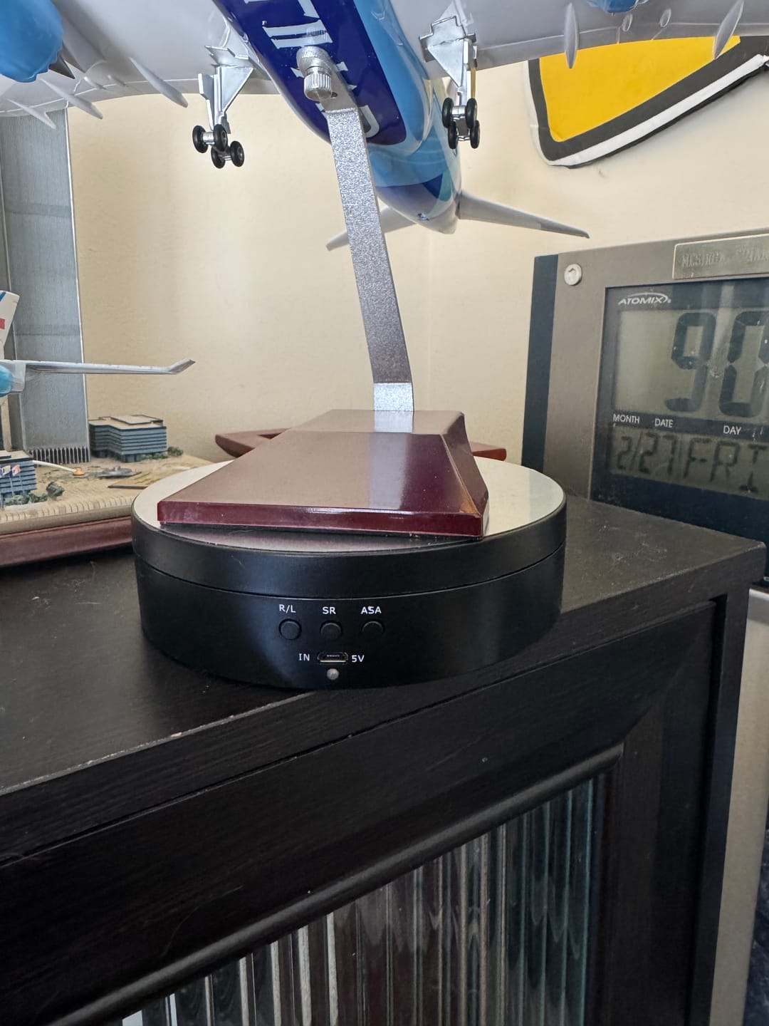Customer photo review of Motorized Rotating Display Stand - 13.8cm  - 3KG