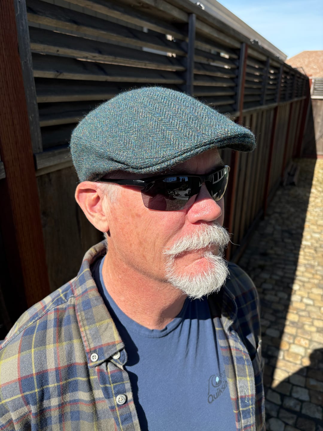 Customer photo review of Walking Hat Tweed
