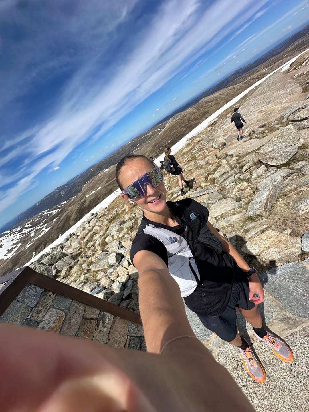 Customer photo review of R1 Hardloop Zonnebril