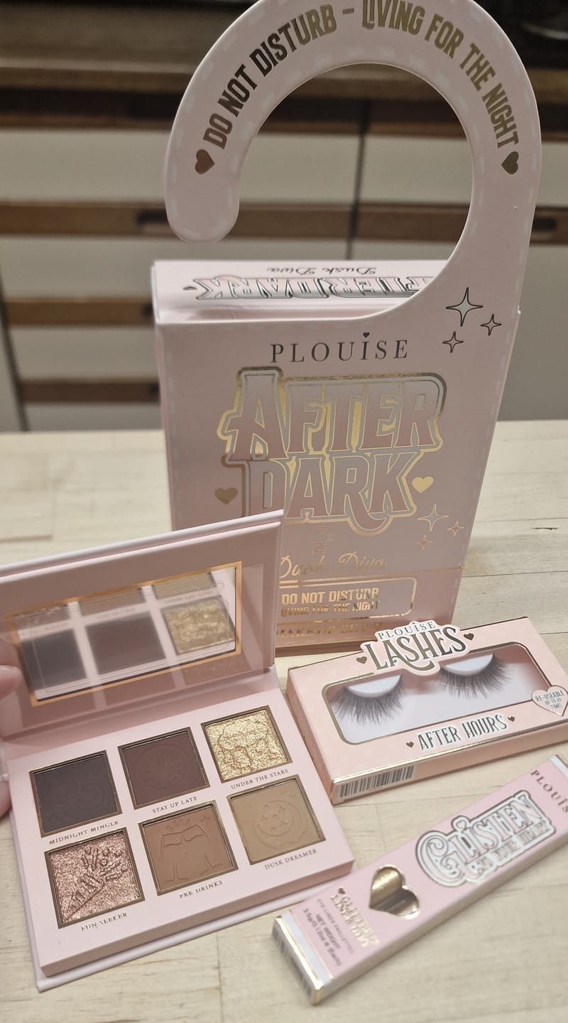 Customer photo review of After Dark - Dusk Diva Makeup Bundle