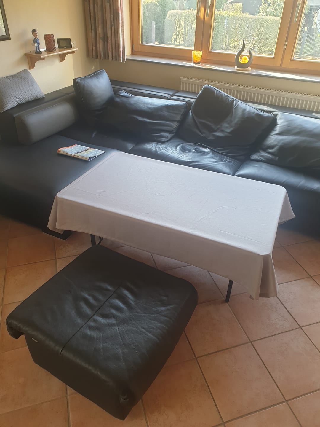 Customer photo review of Leinen Optik Tischdecke eckig hellgrau