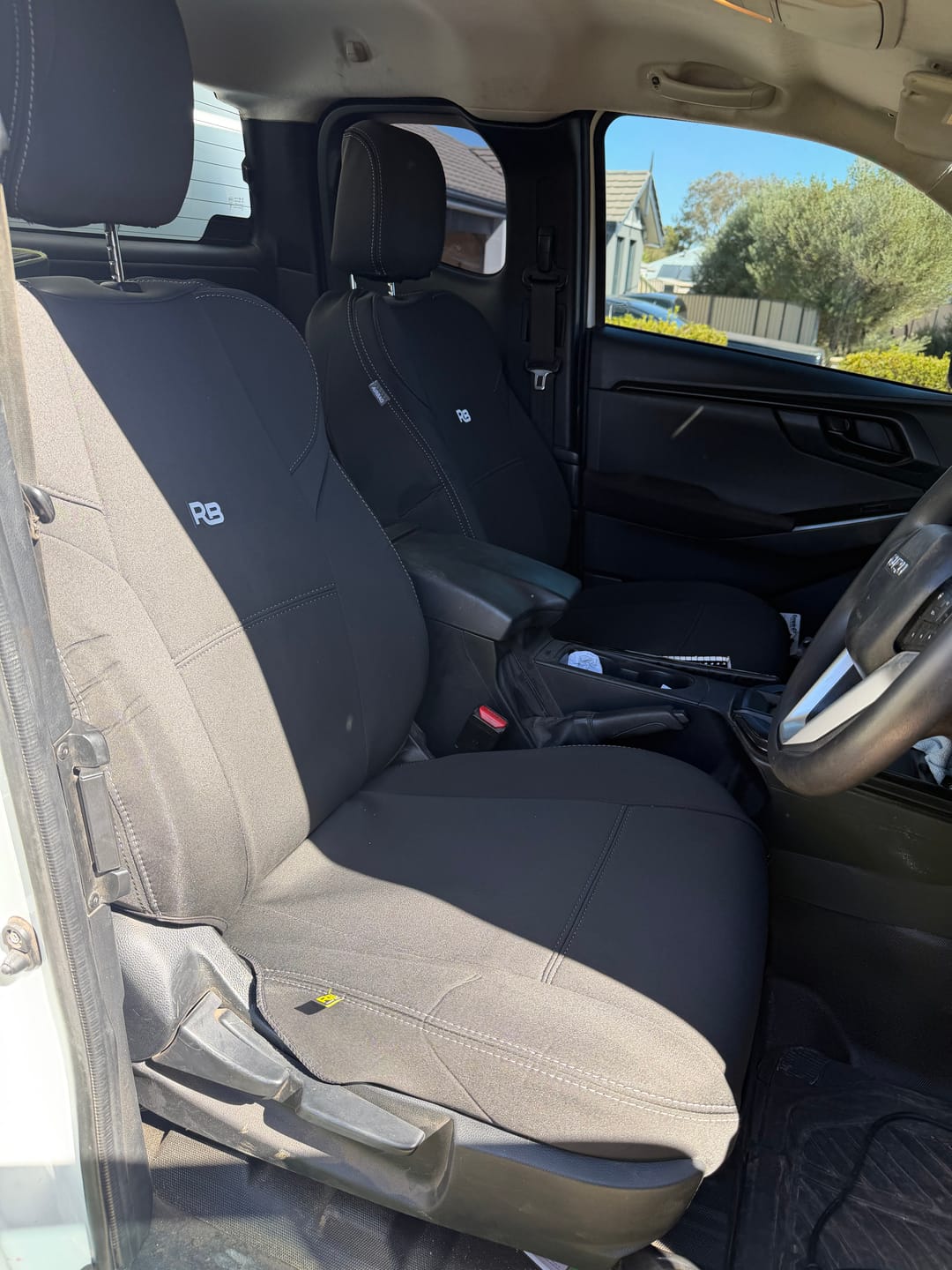 Customer photo review of Isuzu D-Max RG - LS-M, LS-U, LS-U+, X-Rider, X-Terrain - GP4 Neoprene 2x Front Seat Covers (Available)