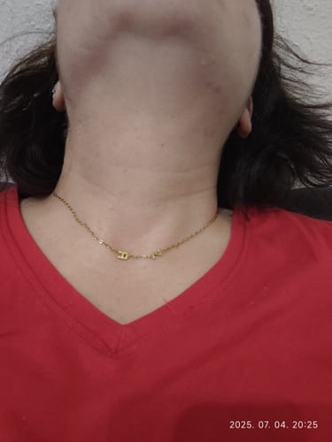 Customer photo review of Egyedi, oldalirányú, monogramos nyaklánc
