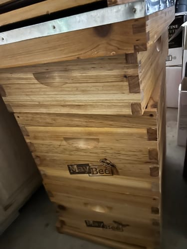 Customer photo review of MayBee Hives Wax-Coated 8 Frame 3 Layer Beehive with 2 Deep Boxes and 1 Honey Super Box, Featuring Premium Wooden Frames and Beeswax-Plastic Foundation.