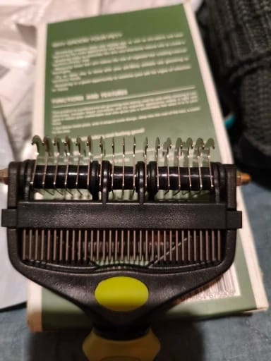 Customer photo review of 3-in-1 Pet Hair Removal Brush
