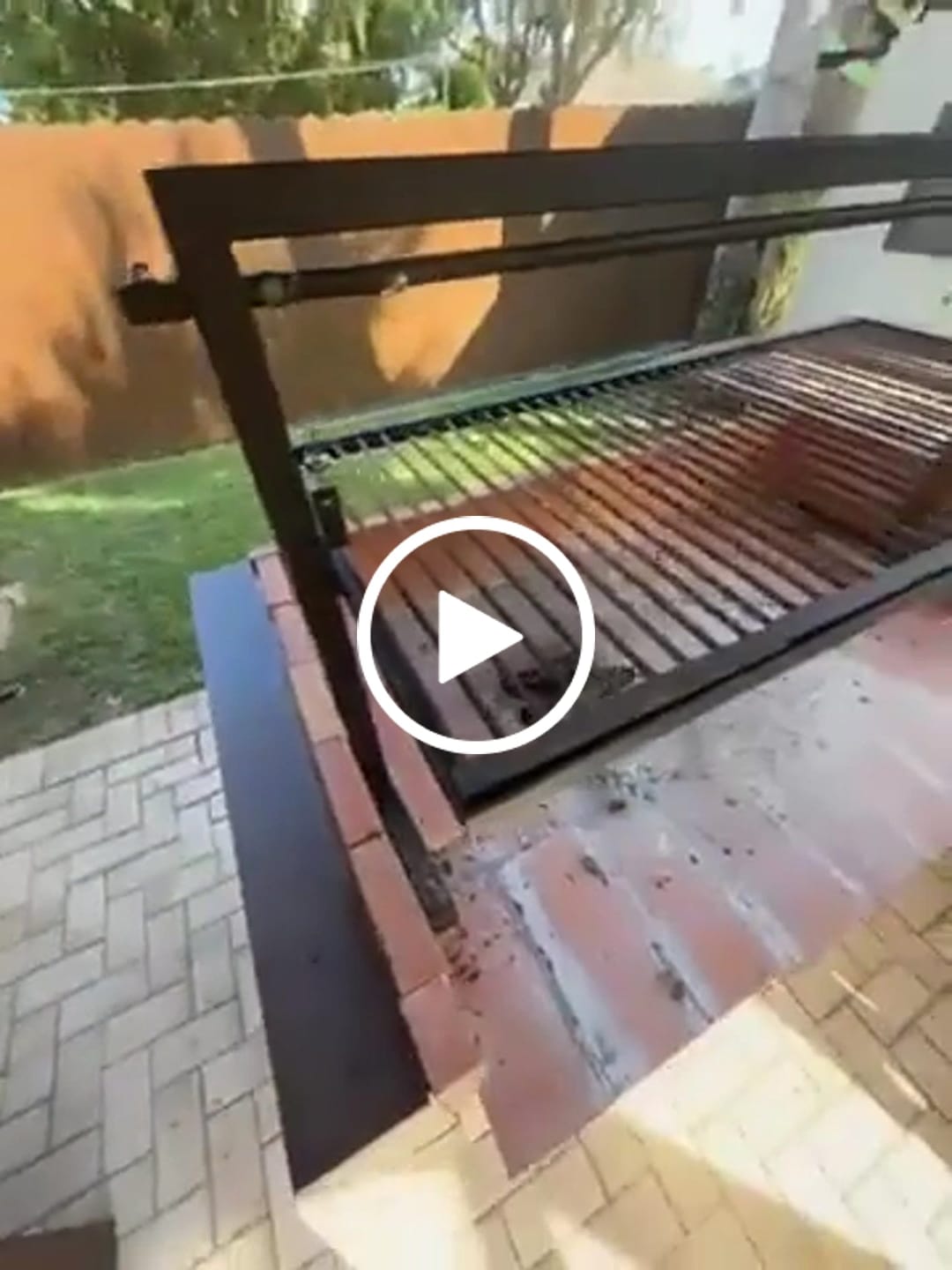 Customer video review of Argentine Santa Maria Grill