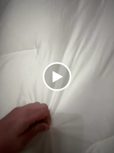 Customer video review of MarshMellow Comforter