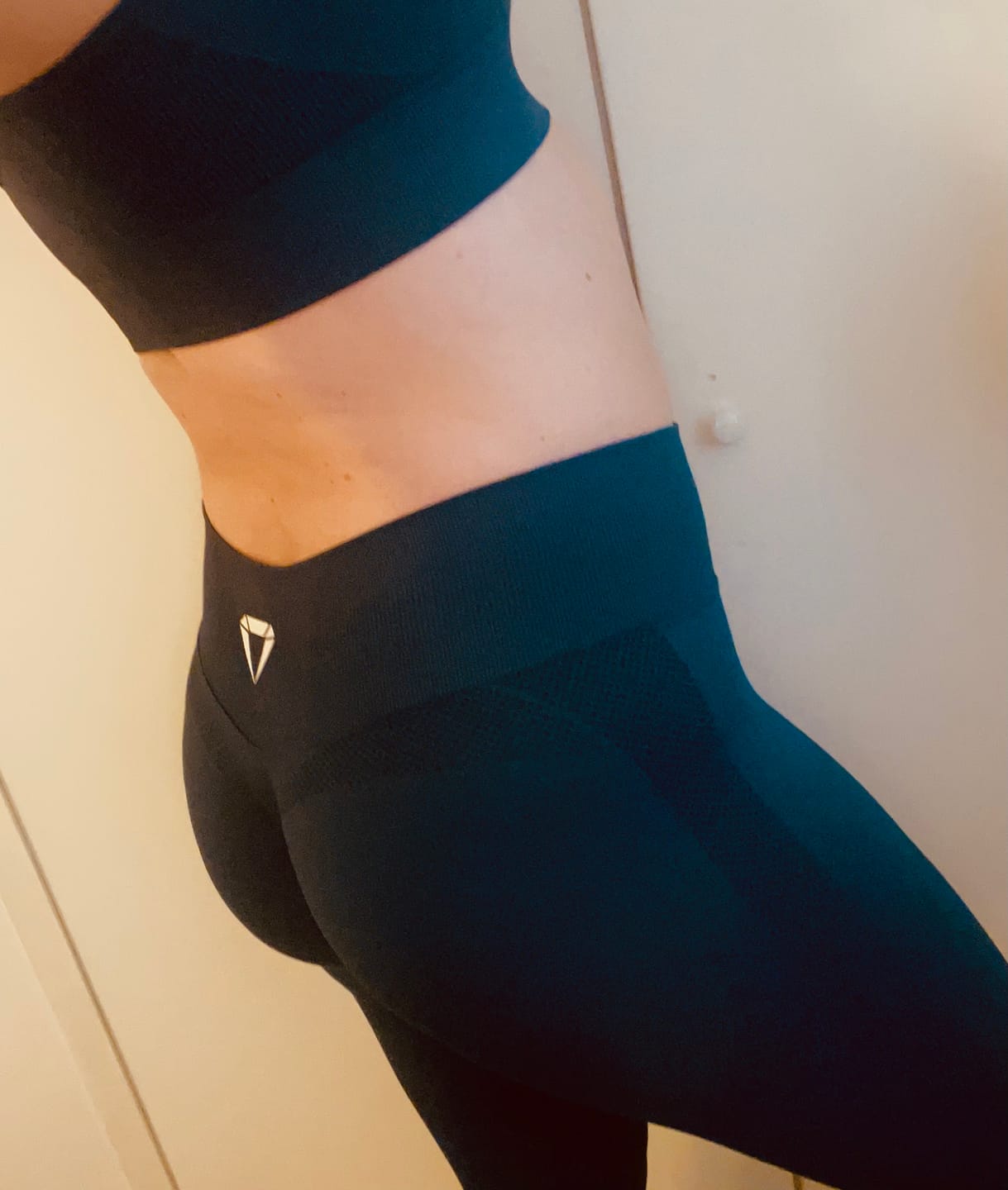 Customer photo review of MOTION SEAMLESS LEGGINGS