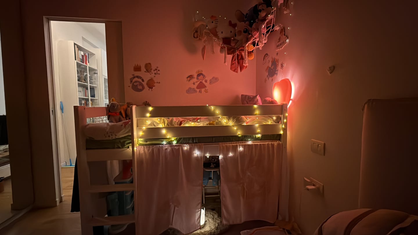 Customer photo review of Hoppekids ECO Comfort Halvhøj Børneseng