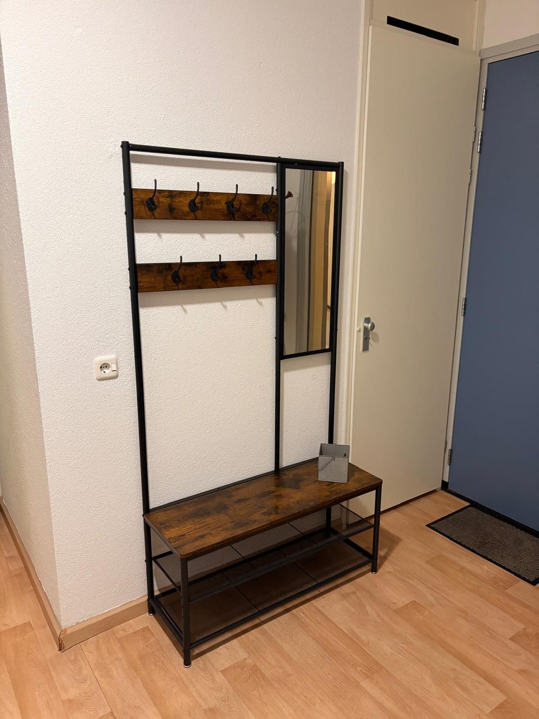 Customer photo review of Garderoberek – Stijlvol, Functioneel & Ruimtebesparend