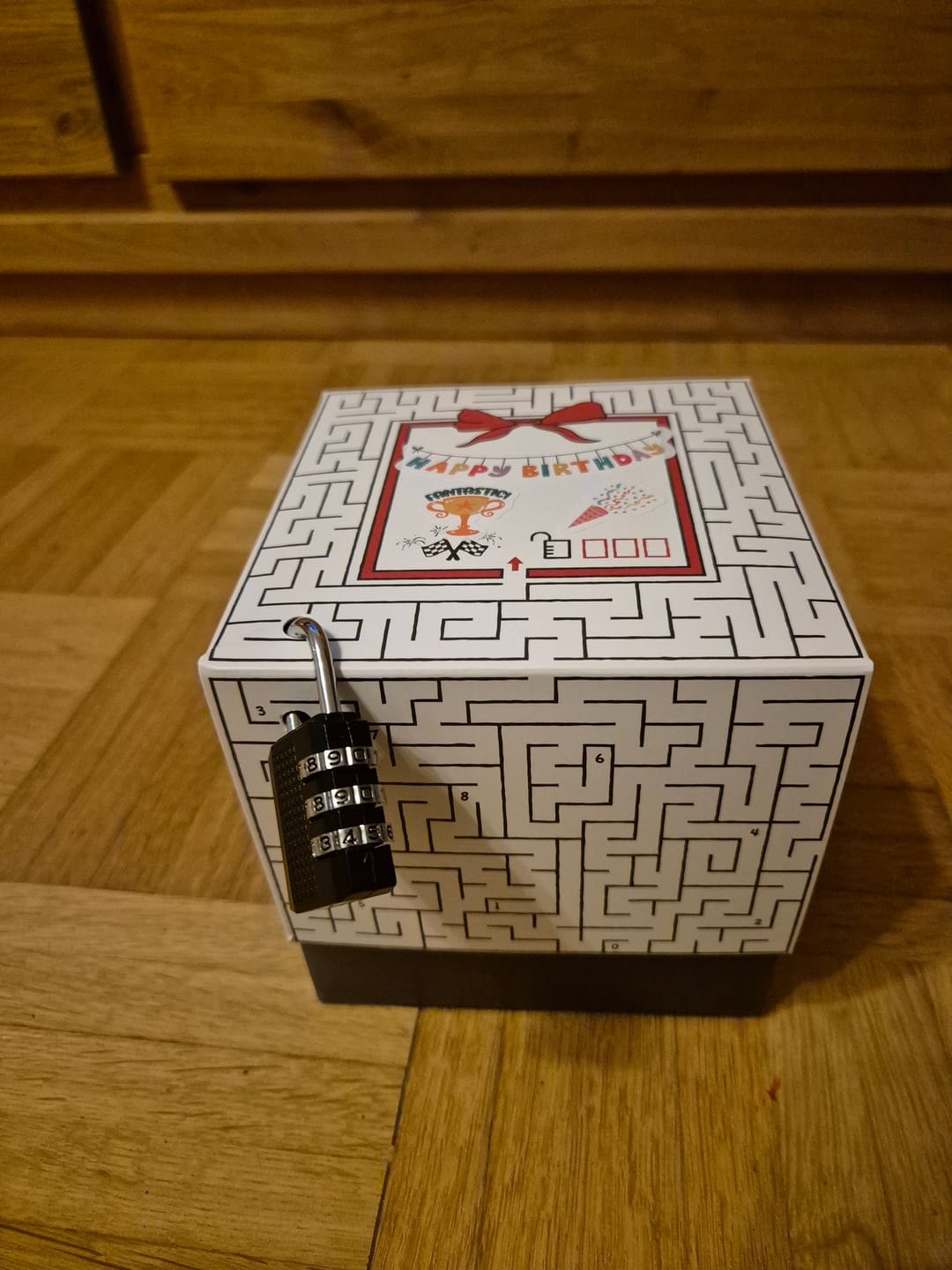 Customer photo review of Rätselfaltbox Labyrinth, Weiß, Verschiedene Größen