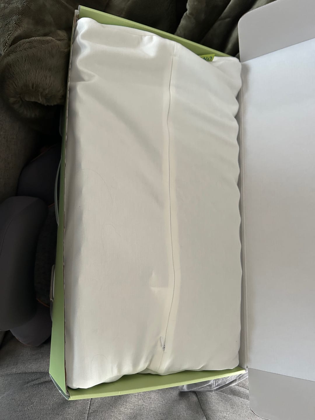 Customer photo review of Onyx AeroMatrix™ Pillow