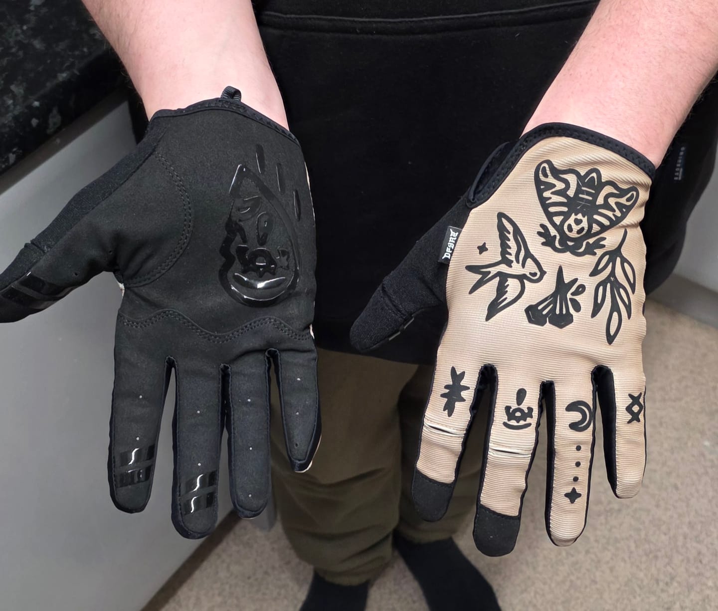 Customer photo review of Jobstopper | Gravity Gloves