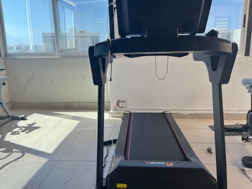 Customer photo review of Caminadora Electrica 3.6 HP Pantalla Touch Wifi Bluetooth