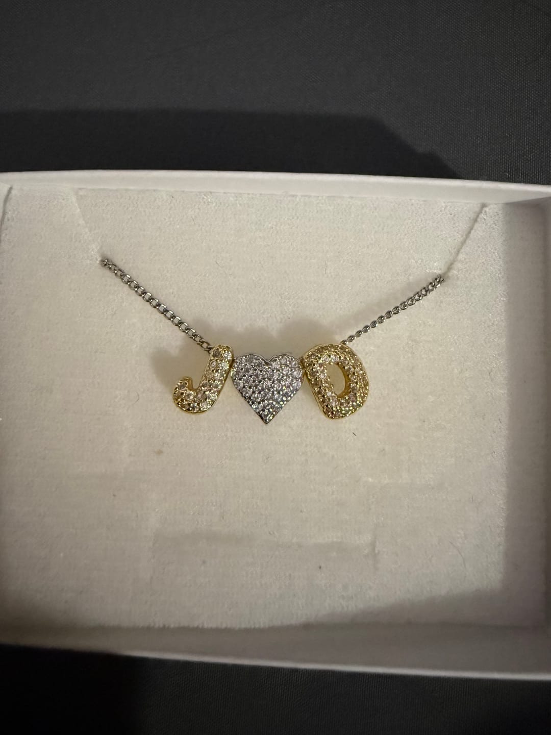 Customer photo review of Collar Combinado Corazon Con Inicial Mini Bubble Zirconias