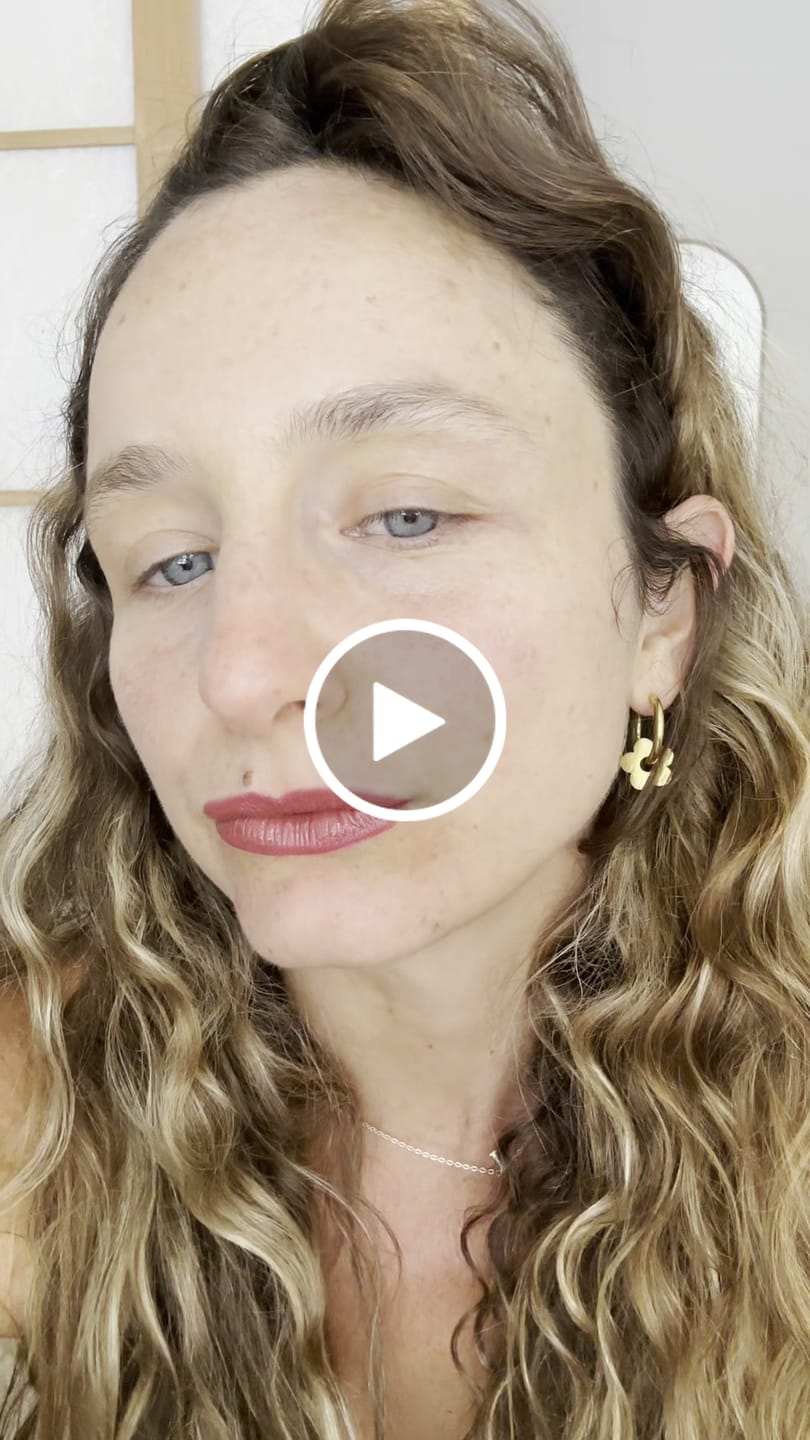 Customer video review of Mulberry Muse Lip Gloss