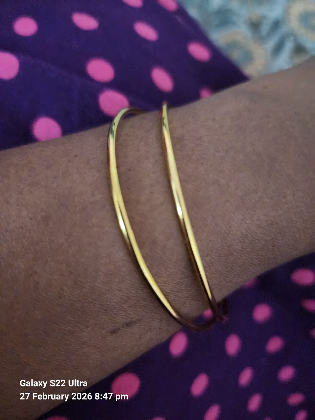 Customer photo review of Round Wire Bangle Bracelet