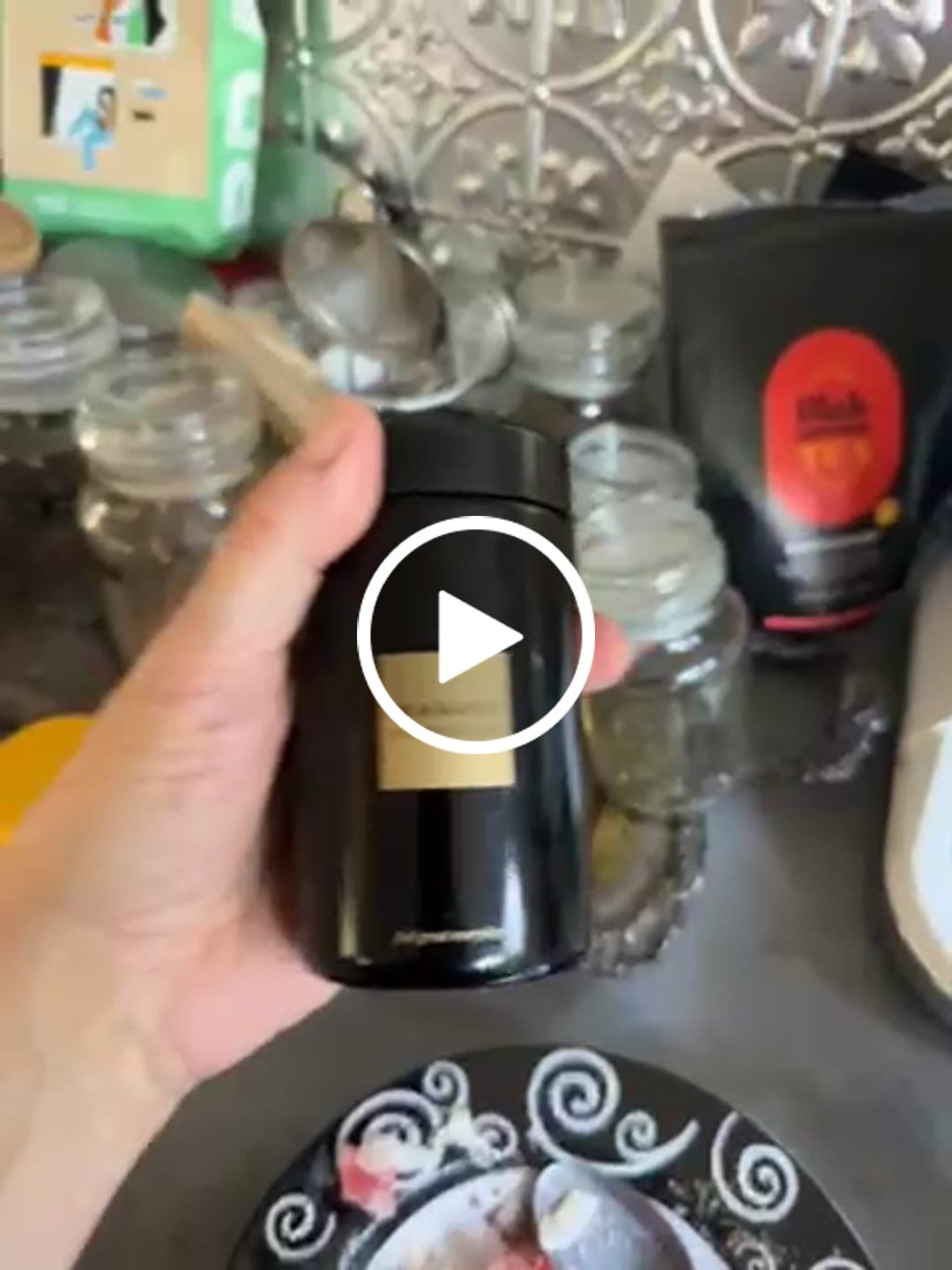 Customer video review of 🎁 Blackgold Glass Jar (100% off)