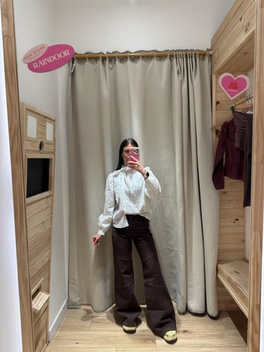 Customer photo review of Pantalón Corte Tachas Brown