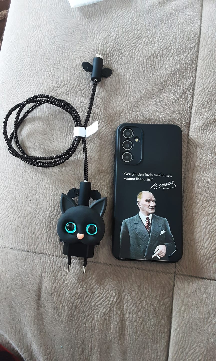Customer photo review of "Atatürk" Lansman Kılıf