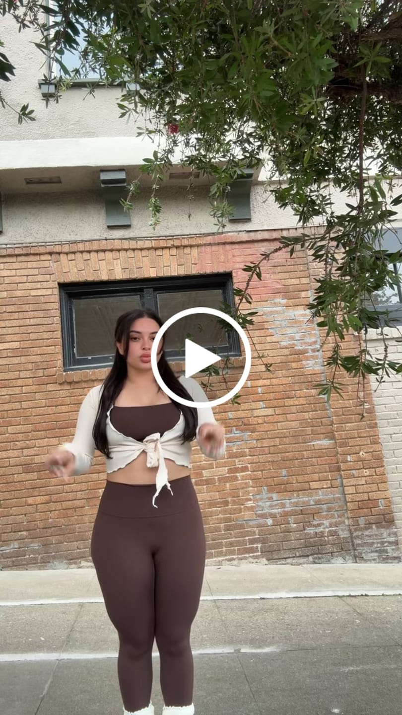 Customer video review of The Wrap Top / Cream