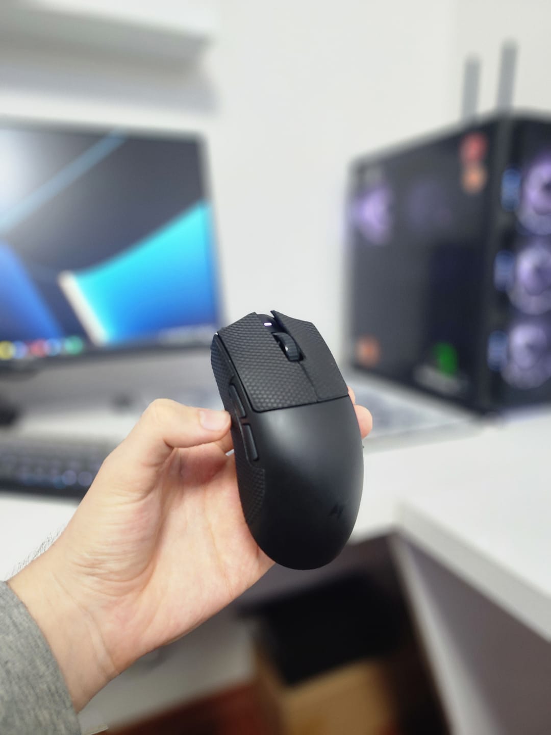 Customer photo review of ATK Blazing Sky X1 V2 Wireless Mouse