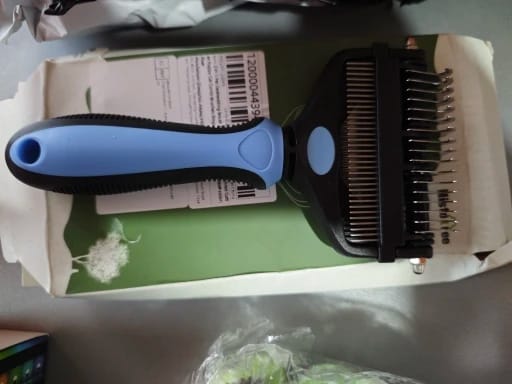 Customer photo review of 3-in-1 Pet Hair Removal Brush