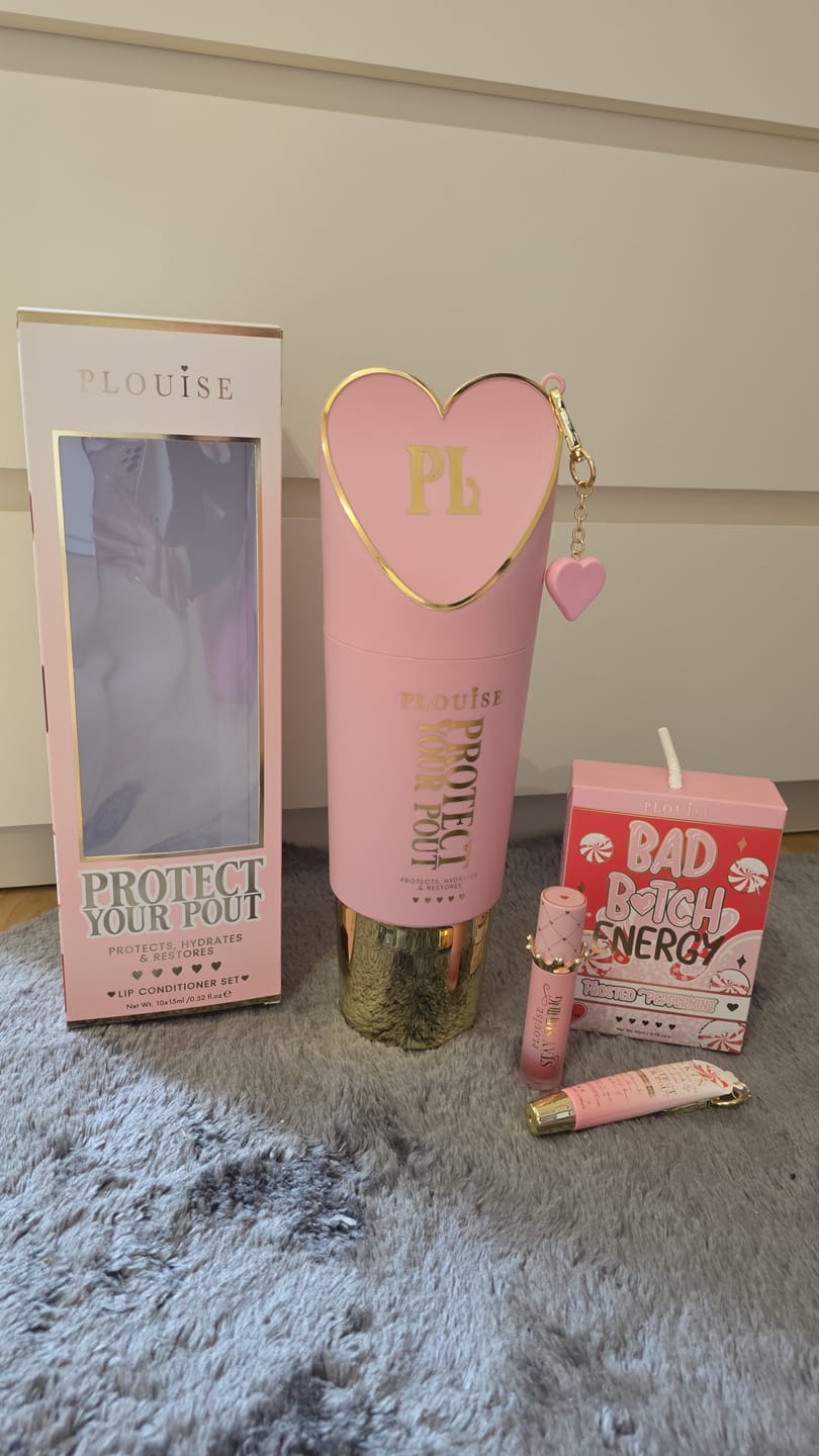 Customer photo review of Protect Your Pout and Stay Shining Lip Oil XL Duo