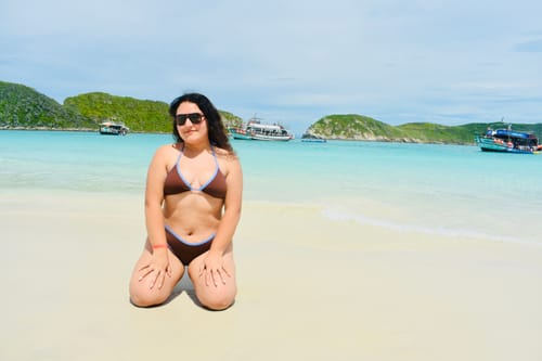 Customer photo review of BOTTOM DE BIKINI AMALFI CAFÉ CELESTE TIRO ALTO