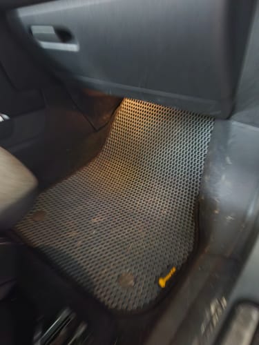 Customer photo review of Auto Fußmatten nach Maß - Komplettset