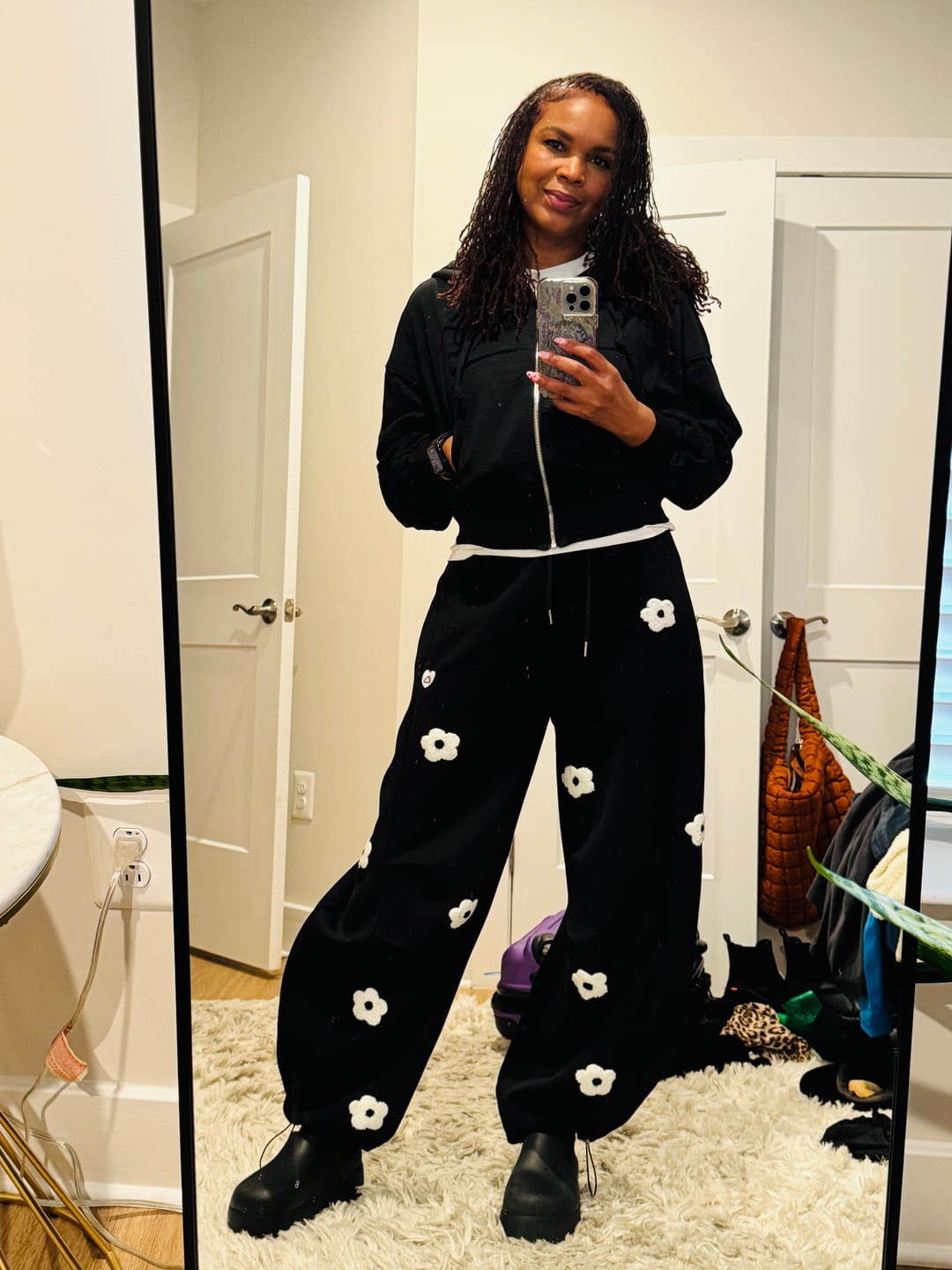 Customer photo review of Aelfric Eden Floral Embroidery Baggy Barrel Sweatpants