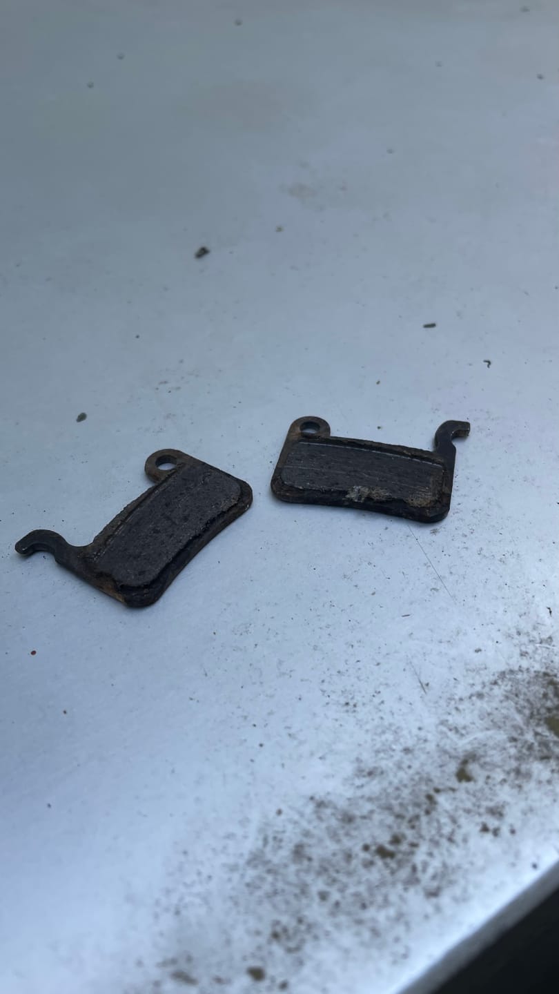 Customer photo review of DUOTTS Brake Pads & Hydraulic Brake
