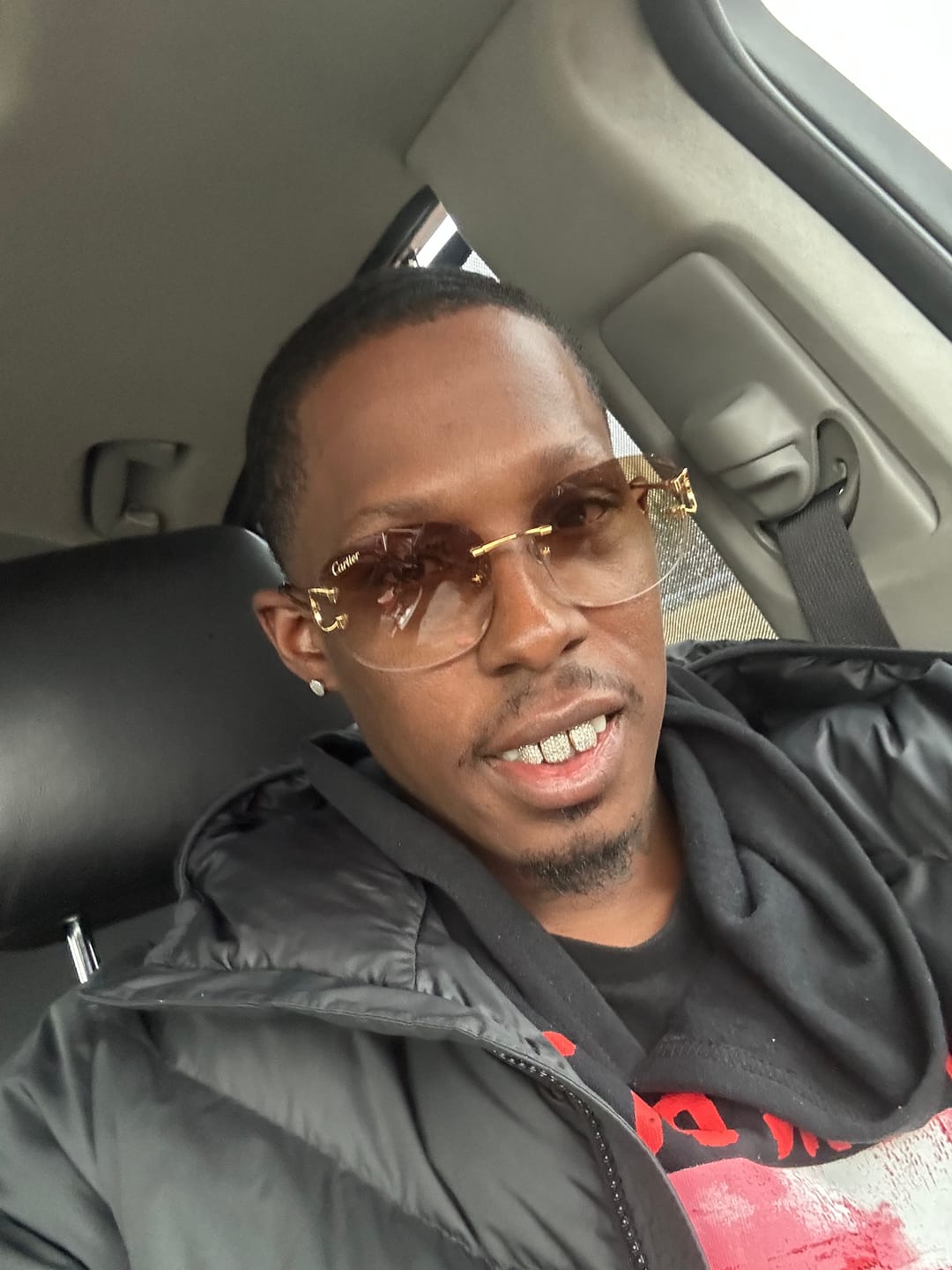 Customer photo review of Big C wire sunglasses
