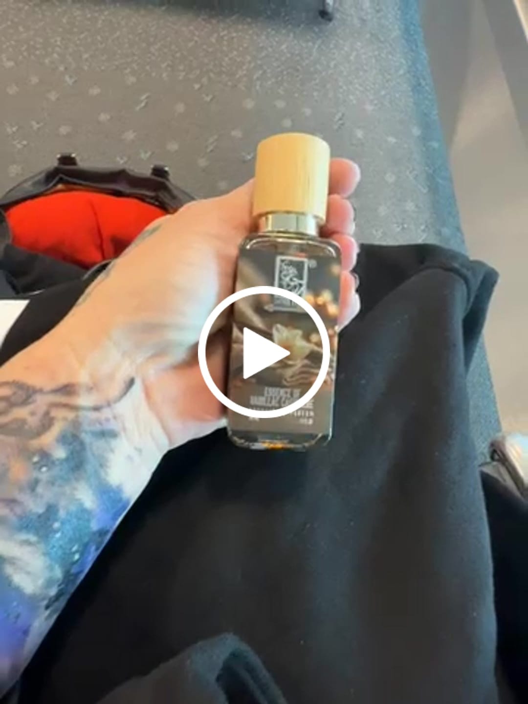 Customer video review of Essence Of Vanillac Cashmere