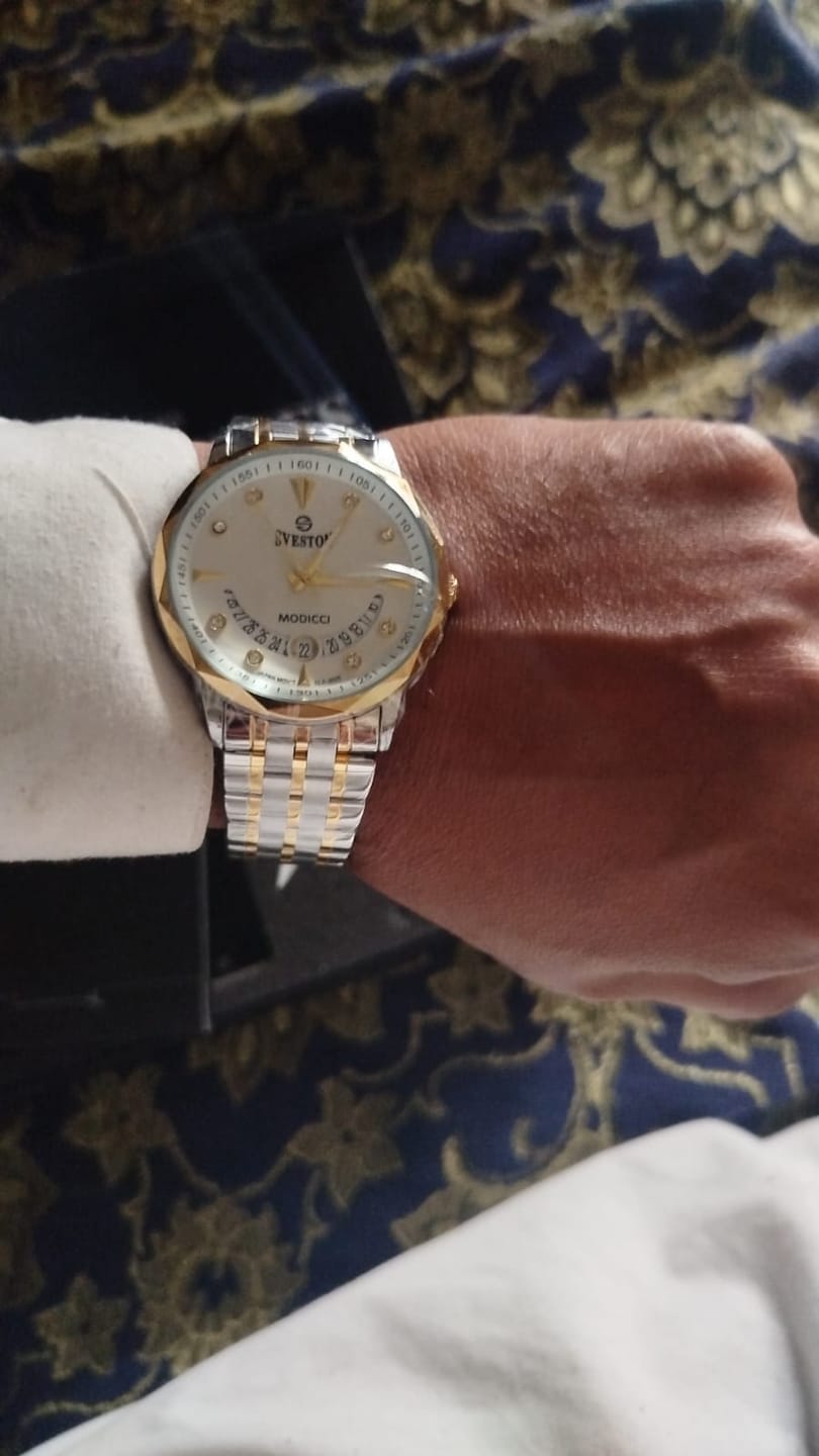 Customer photo review of Modicci