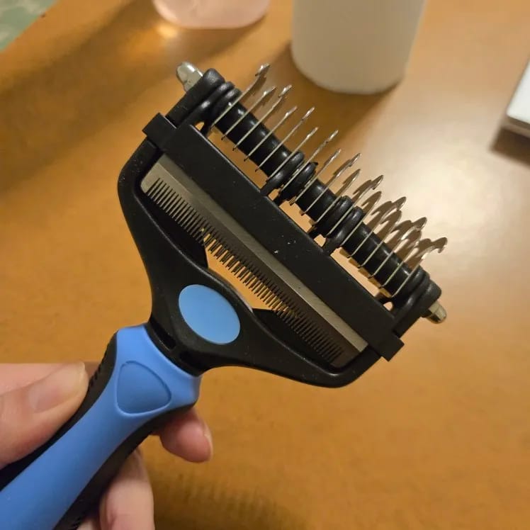 Customer photo review of 3-in-1 Pet Hair Removal Brush