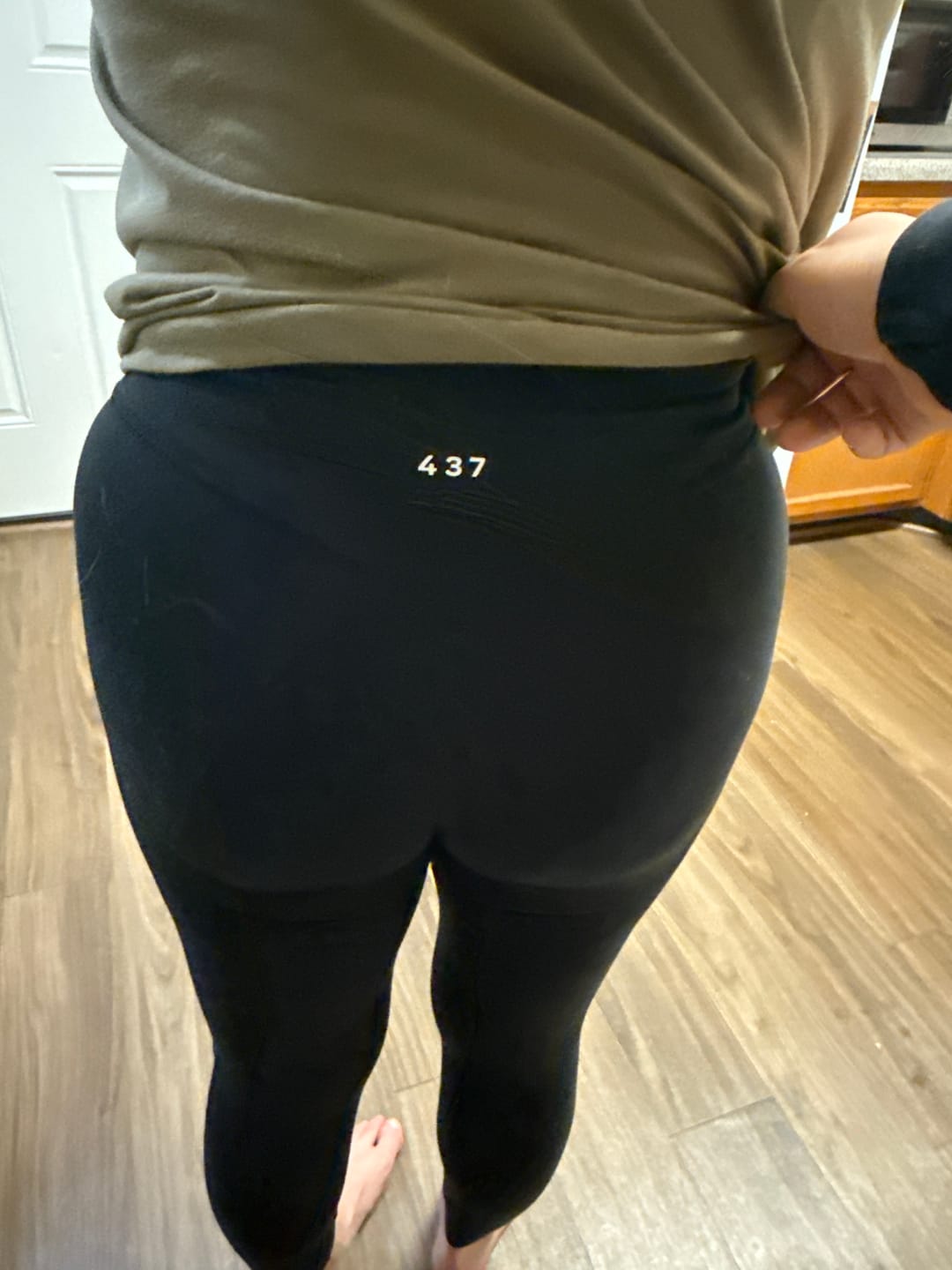 Customer photo review of The V Legging / Black
