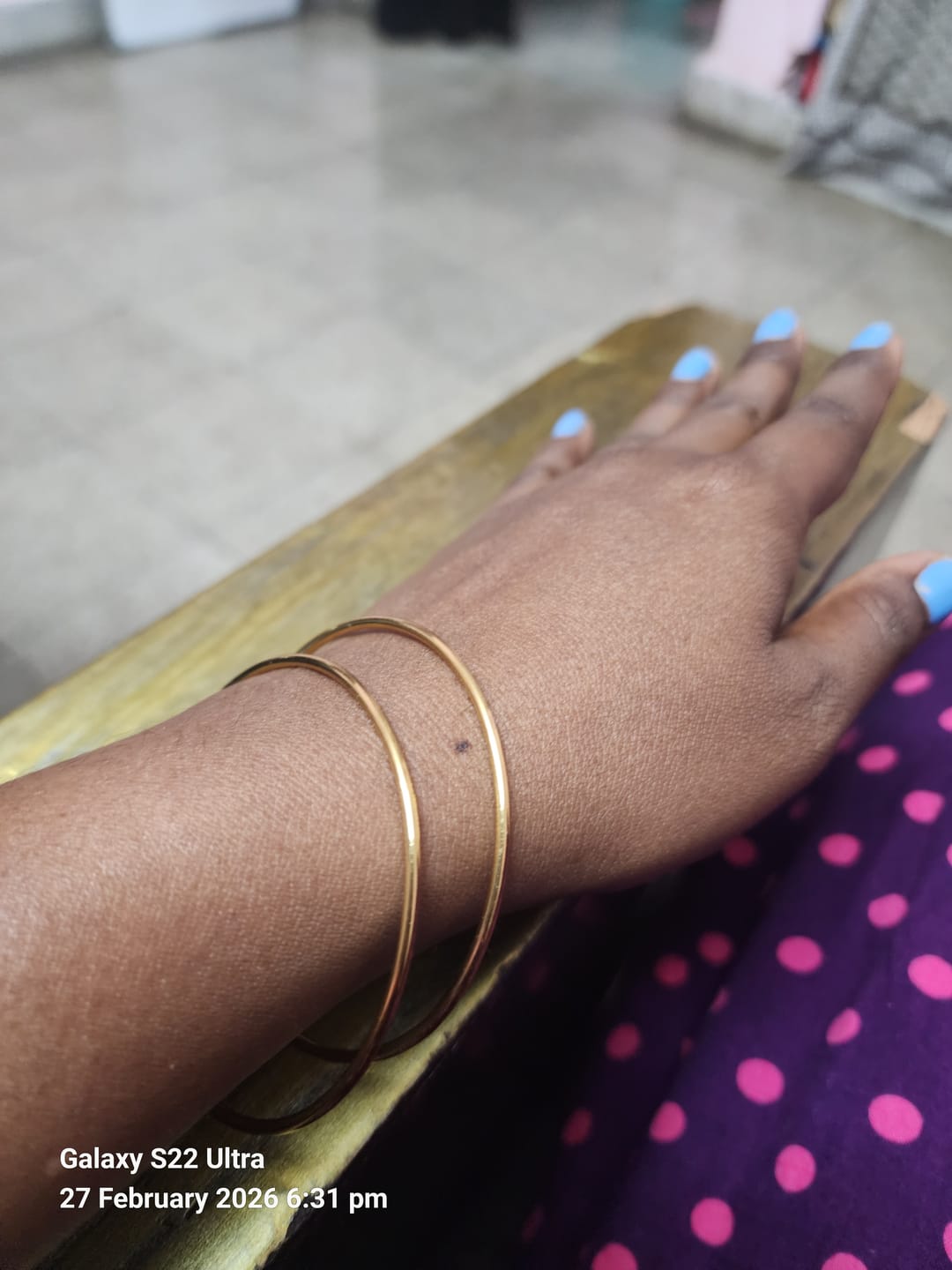Customer photo review of Round Wire Bangle Bracelet