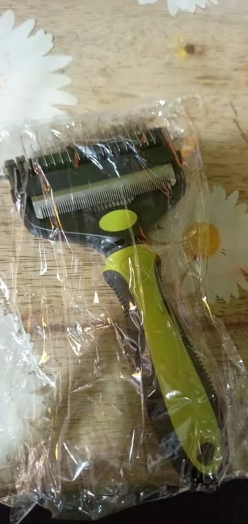 Customer photo review of 3-in-1 Pet Hair Removal Brush