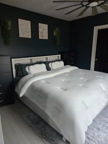 Customer photo review of MarshMellow Comforter