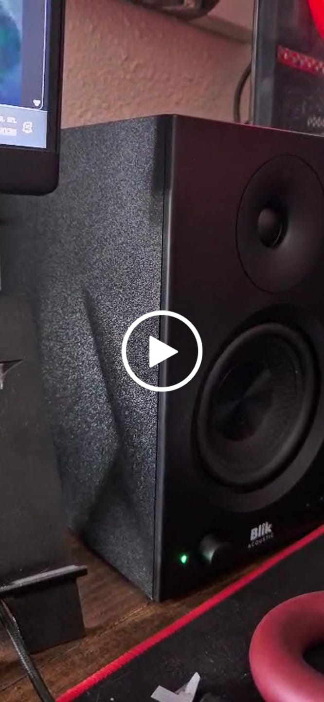 Customer video review of Par Parlantes Hi-Fi Bluetooth Blik Bookshelfone 70W