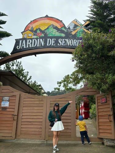 Customer photo review of 22" Hollywood Waves