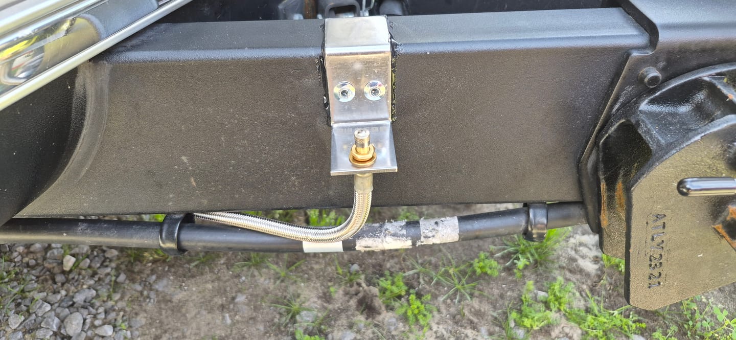 Customer photo review of AIR GEAR EasyAIR Spare Tire Inflation System