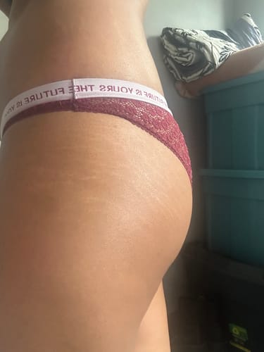 Customer photo review of Booty Kween