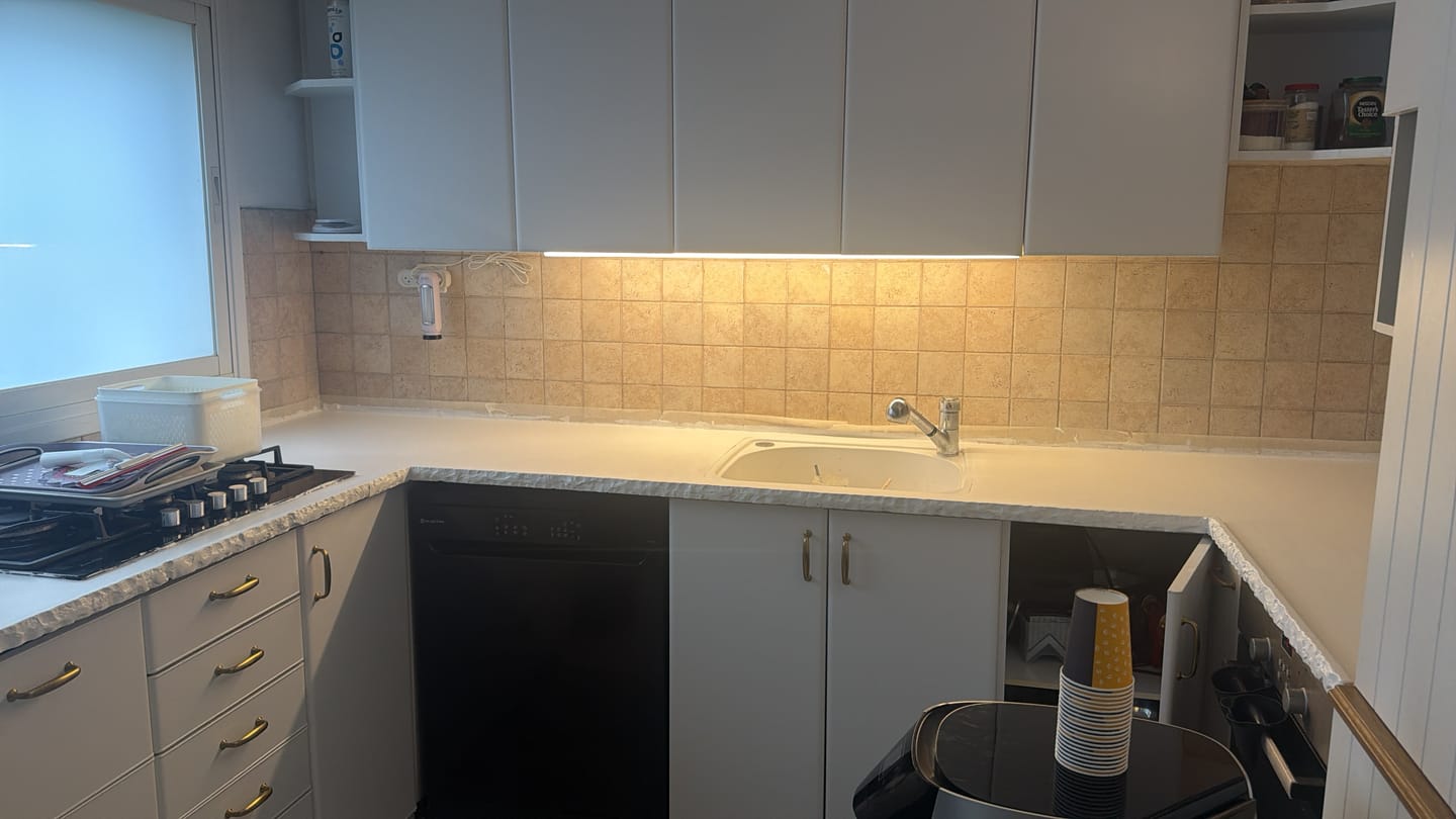 Customer photo review of ערכה לחידוש משטחי עבודה ושיש HOME Countertop Coating